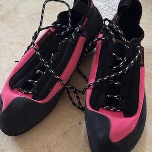 NEW Unparallel up lace climbing shoes 11USM 44.5